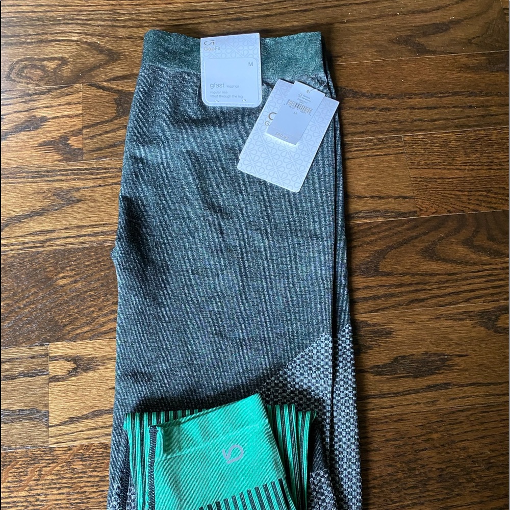 Gap Fit Motion Leggings